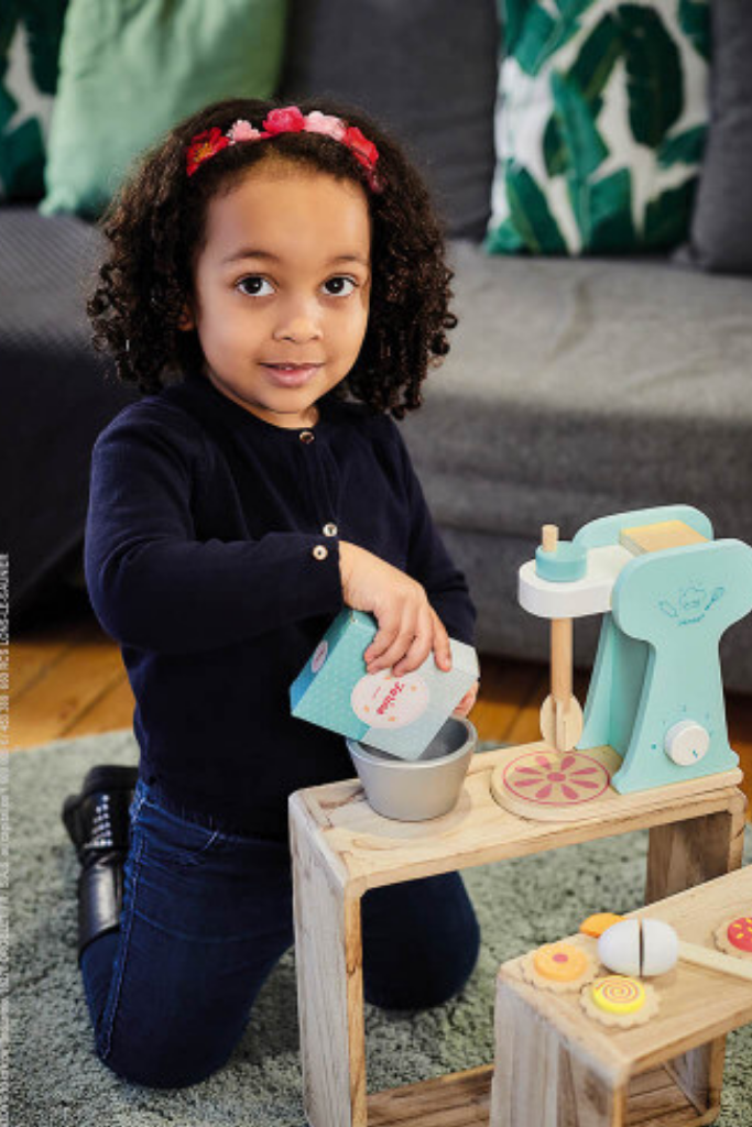 Eco-friendly Children's Wooden Toy Set | Little Pastry Set | 6 Pieces